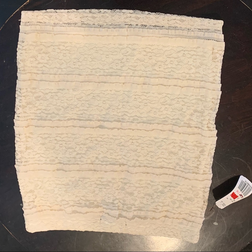 Cream/off-white forever 21 lace pencil skirt